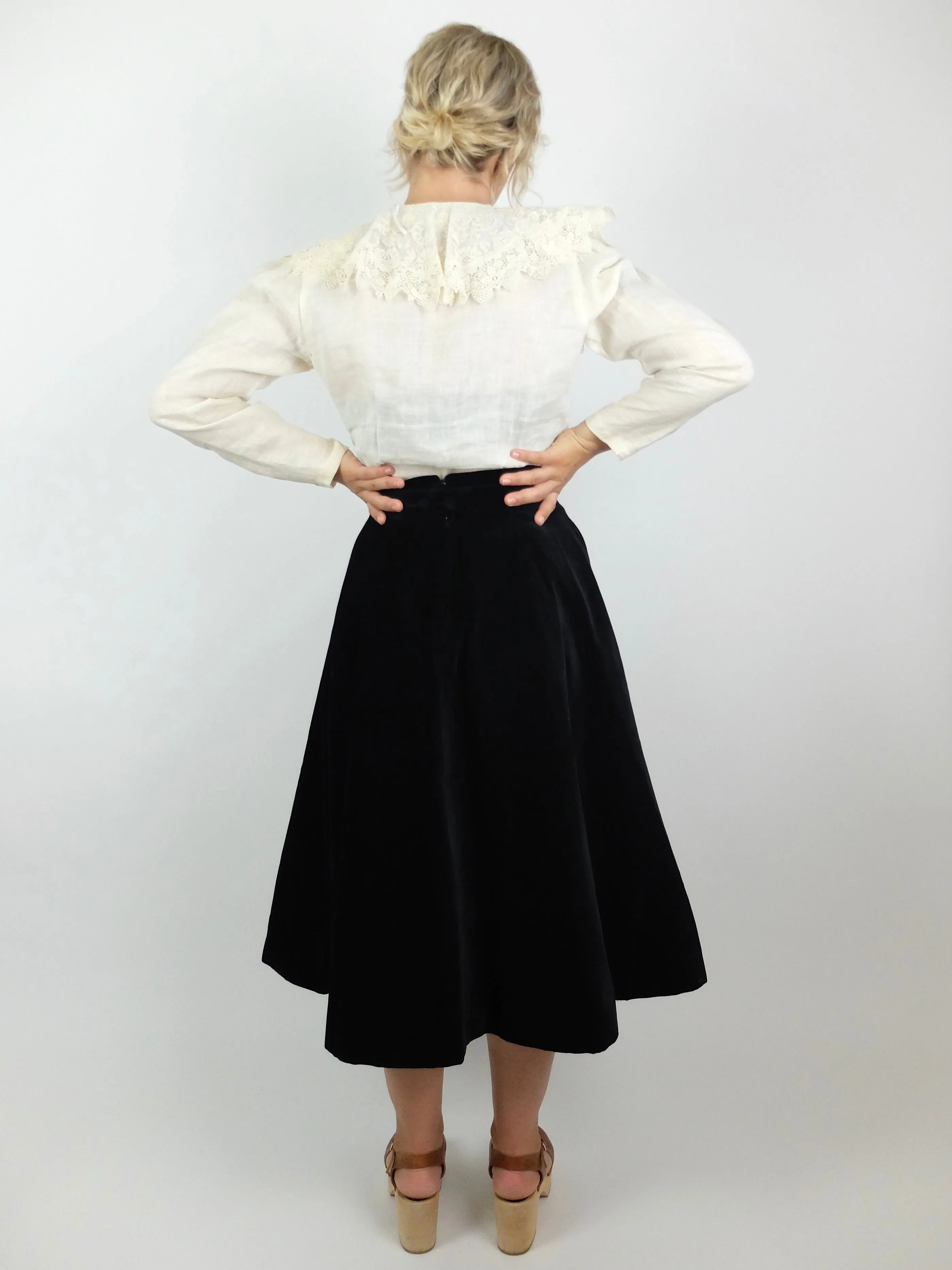 60s Mod Gunne Sax Style Black Velvet High Waisted A-Line Circle Midi Skirt