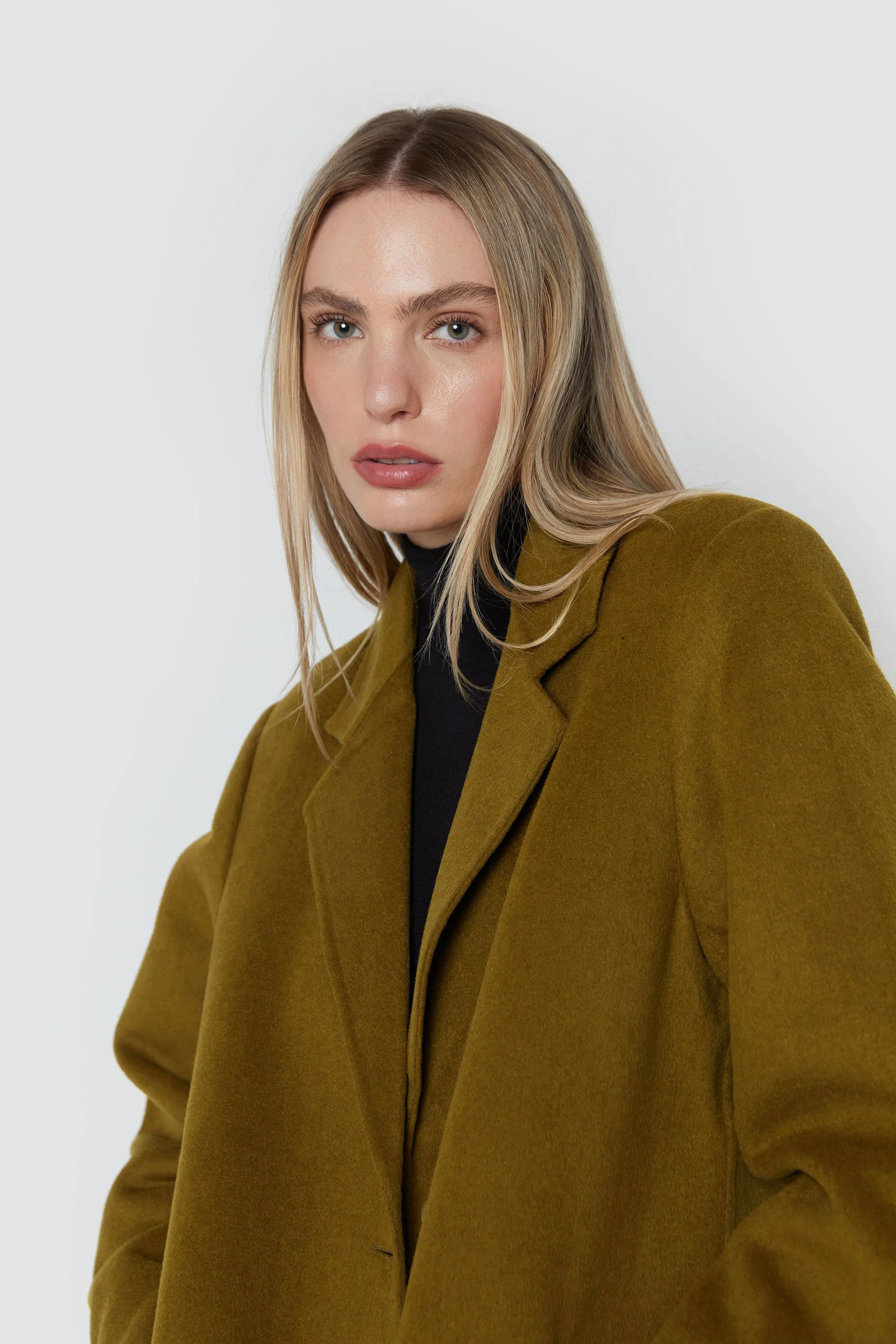 CLASSIC FIT WOOL BLEND COAT