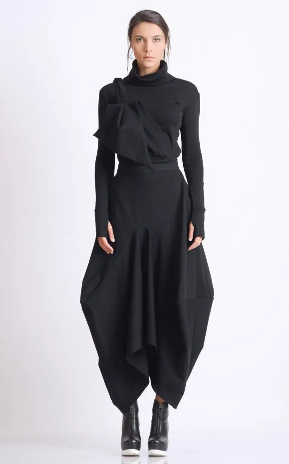 Extravagant Pinafore Skirt In Black