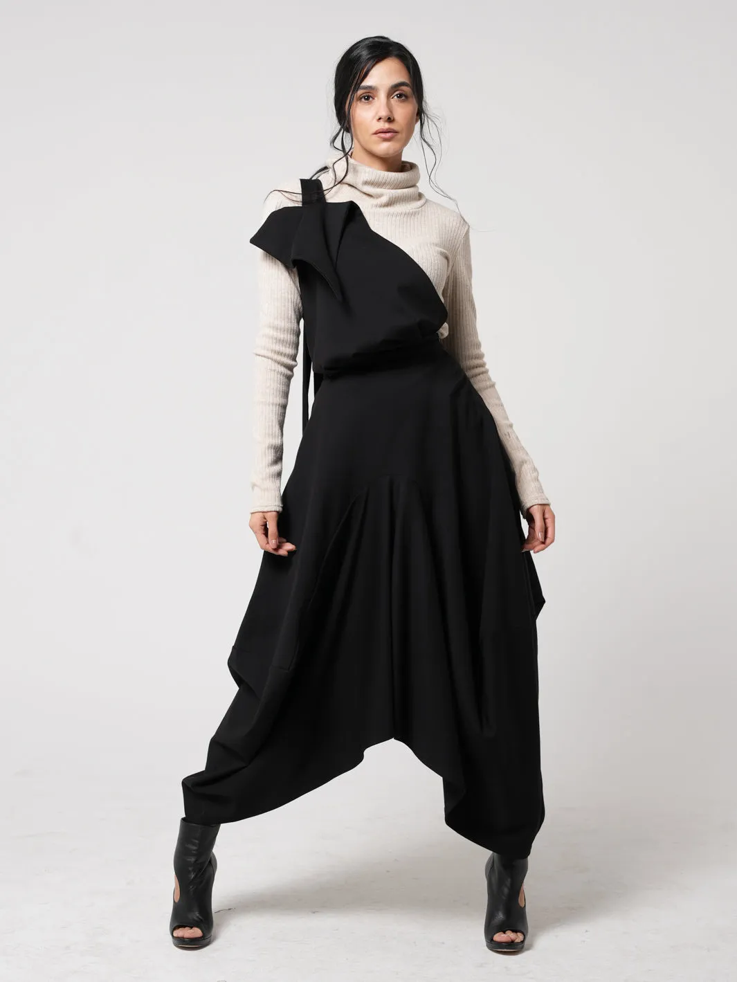 Extravagant Pinafore Skirt In Black