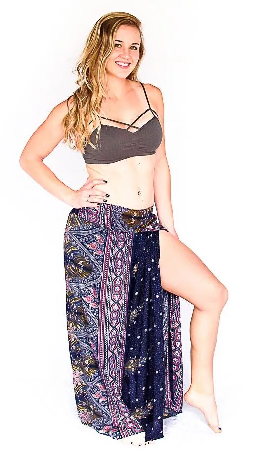 Feather Design Open Leg Pants in Navy