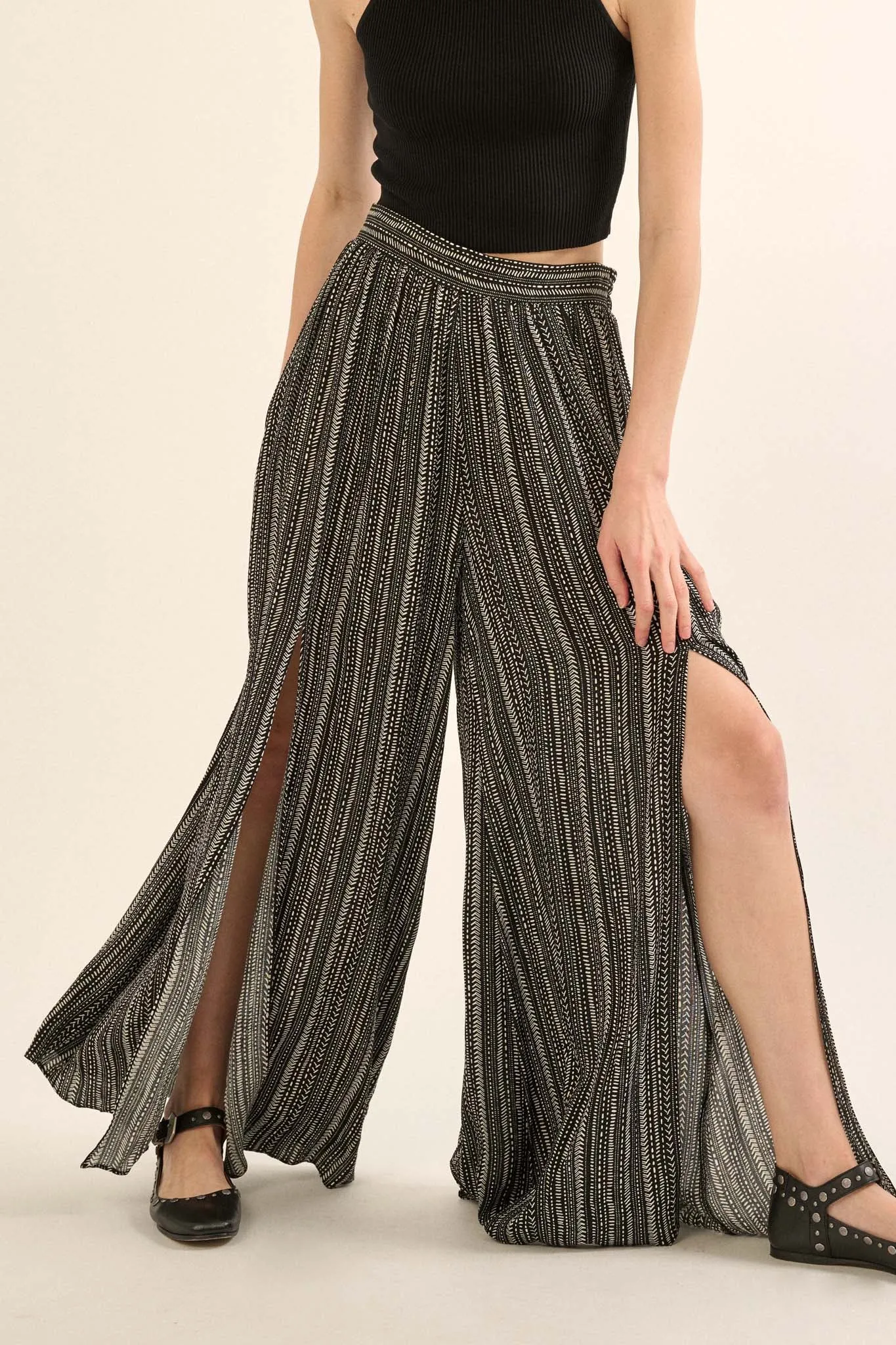 Journey Begins Geo-Print Wide-Leg Split Pants