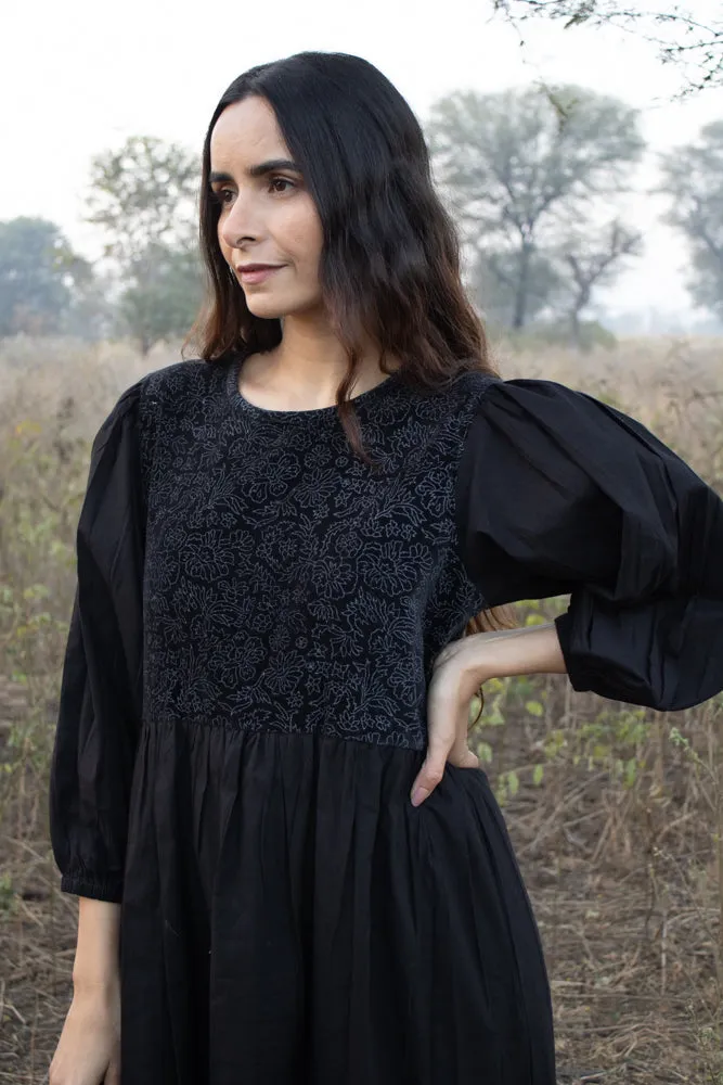 Orti Dress in Pirate Black