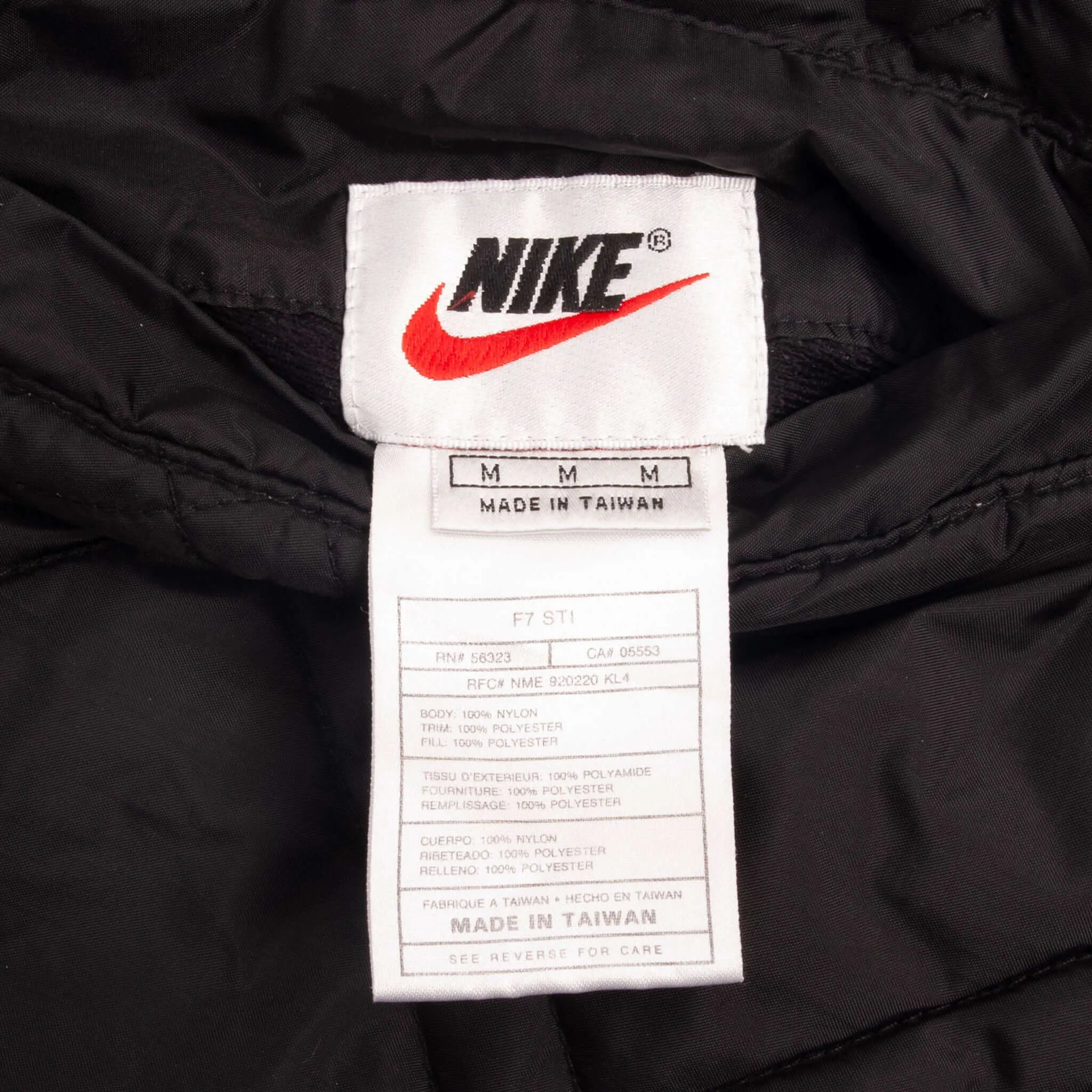 VINTAGE NIKE BIG SWOOSH REVERSIBLE BLACK BOMBER PUFFER JACKET 1990S SIZE MEDIUM