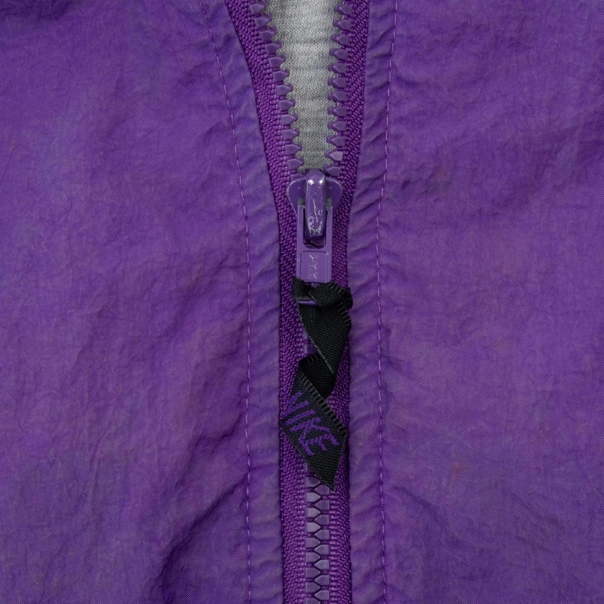 VINTAGE NIKE SWOOSH PURPLE WINDBREAKER JACKET LATE 1980S LARGE