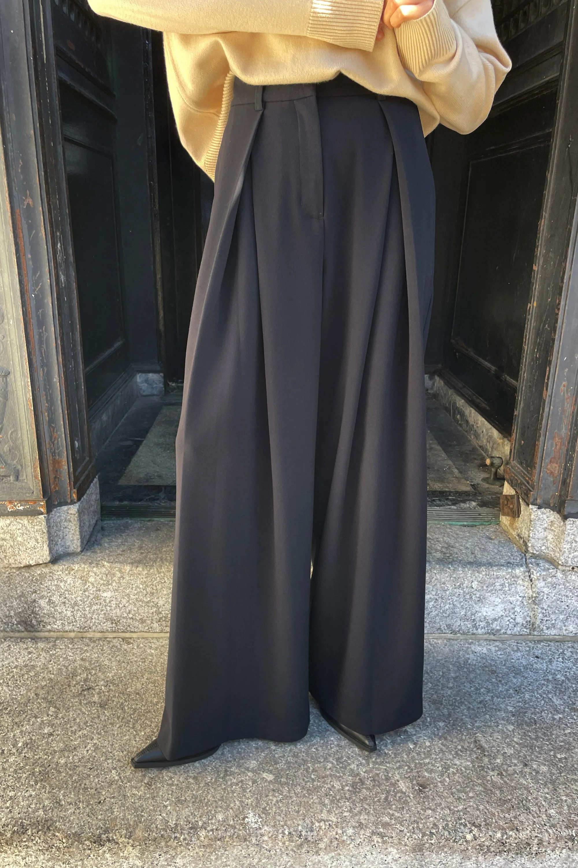 WIDE LEG PANT WITH FRONT PLEAT